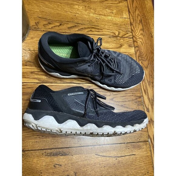 MIZUNO Men's Wave Horizon 5 in Black Size 13 - Picture 3 of 10